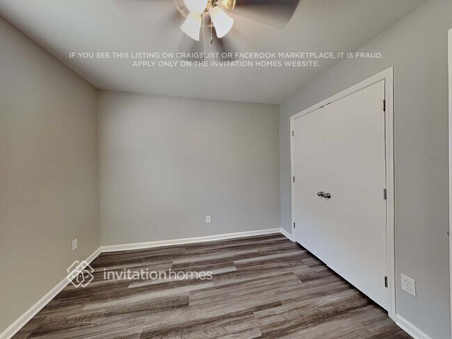 Building Photo - 9821 Stephen Thompson Ln