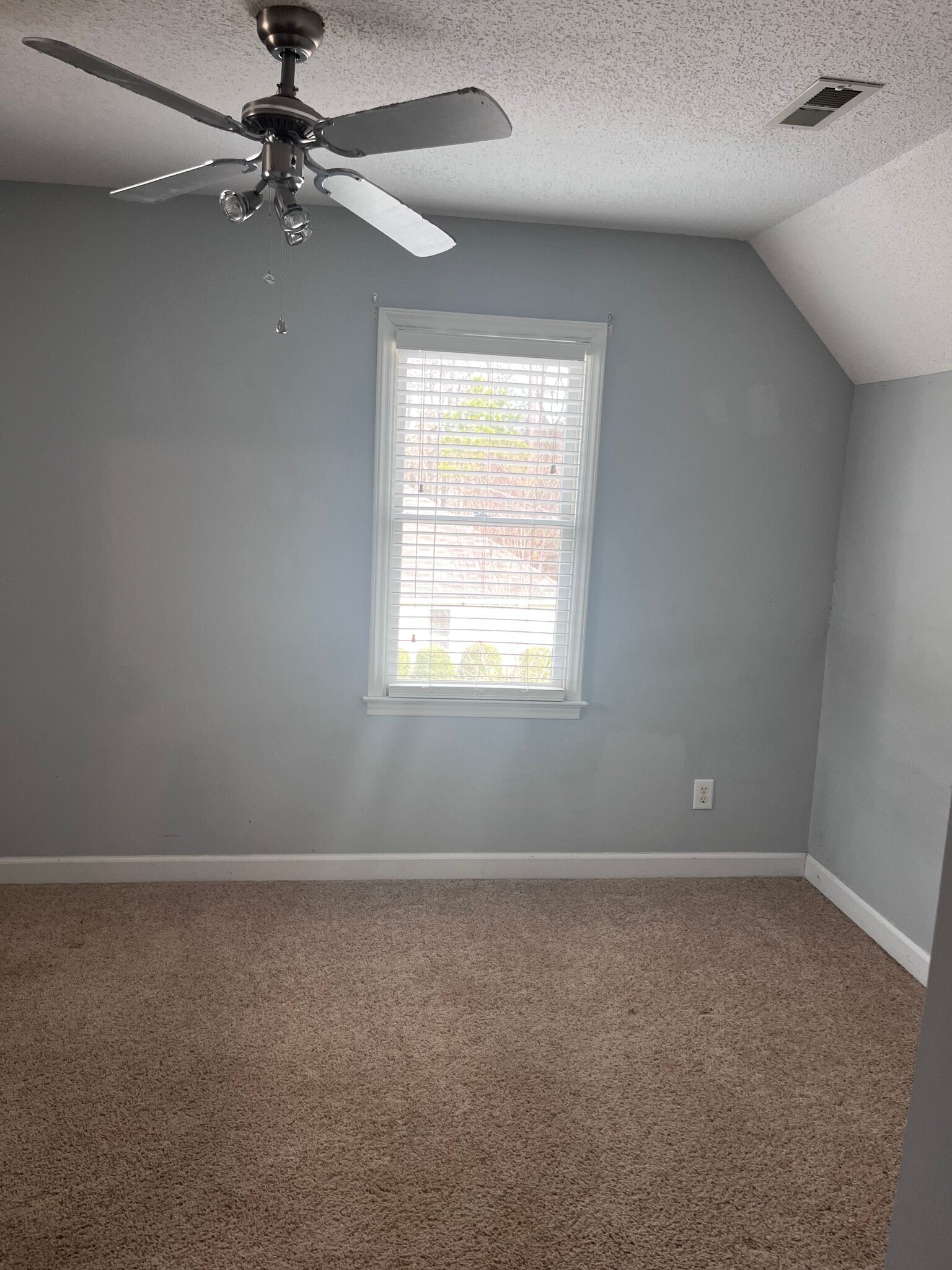 Building Photo - 218 Brookfield Cir