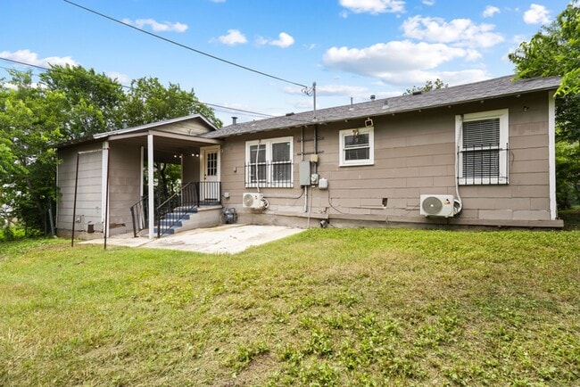 Building Photo - 418 Mc Dougal Ave