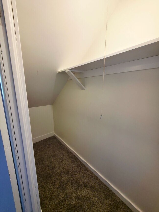 Building Photo - 3 Bed 1 Bath in Rochester PA
