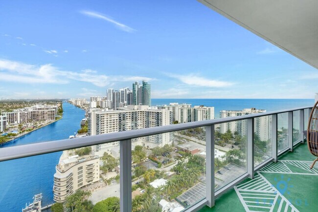 Building Photo - 4010 S Ocean Dr