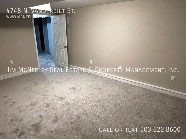 Building Photo - 4748 N Vanderbilt St