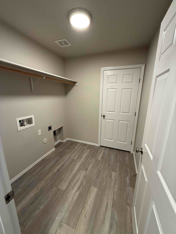 Building Photo - 7705 E Drouillard St