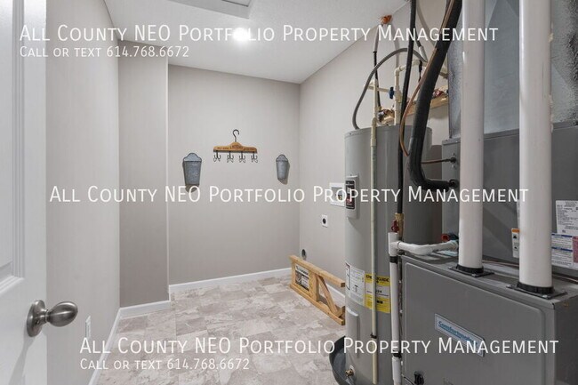 Building Photo - P1481 Channel Pl