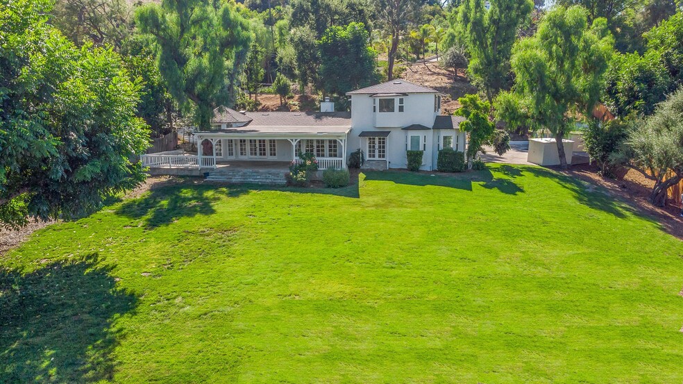 Primary Photo - 4800 Brewster Dr