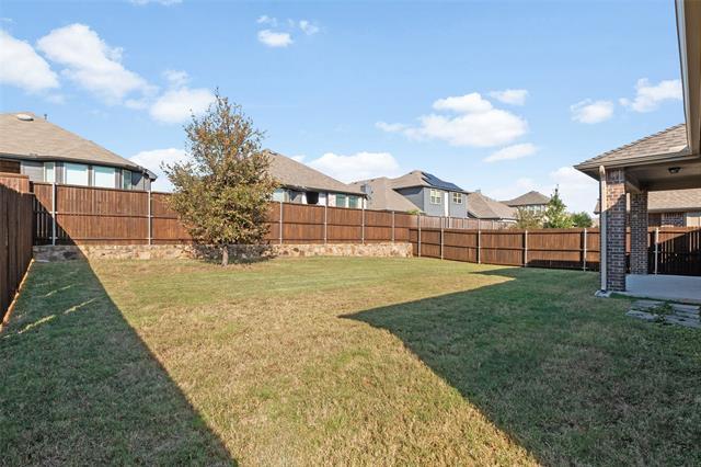 Building Photo - 1413 Lake Grove Dr