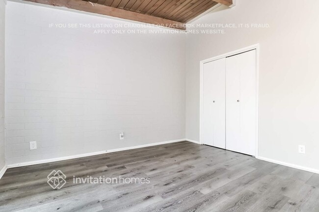 Building Photo - 6532 N 59th Dr