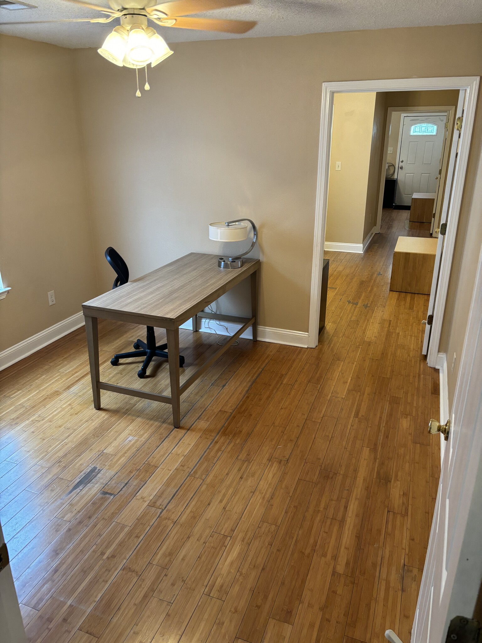 1st Room Office Space - 2123 Bienville St