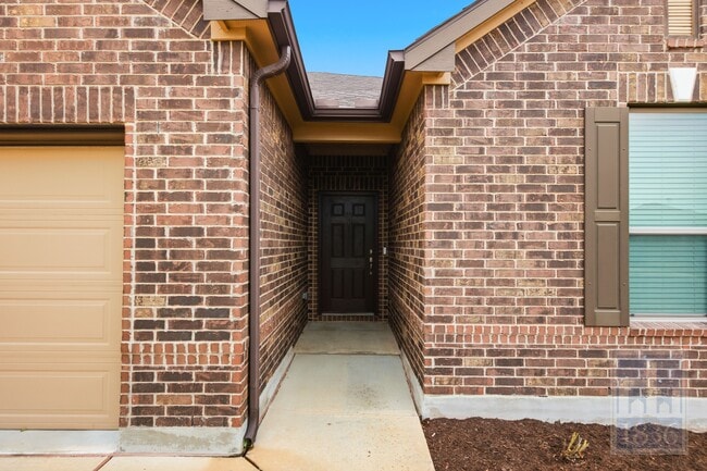 Building Photo - 8005 Crystalbrook W