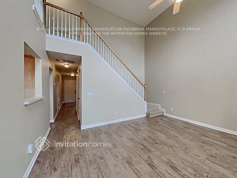 Building Photo - 6415 White Walnut Way