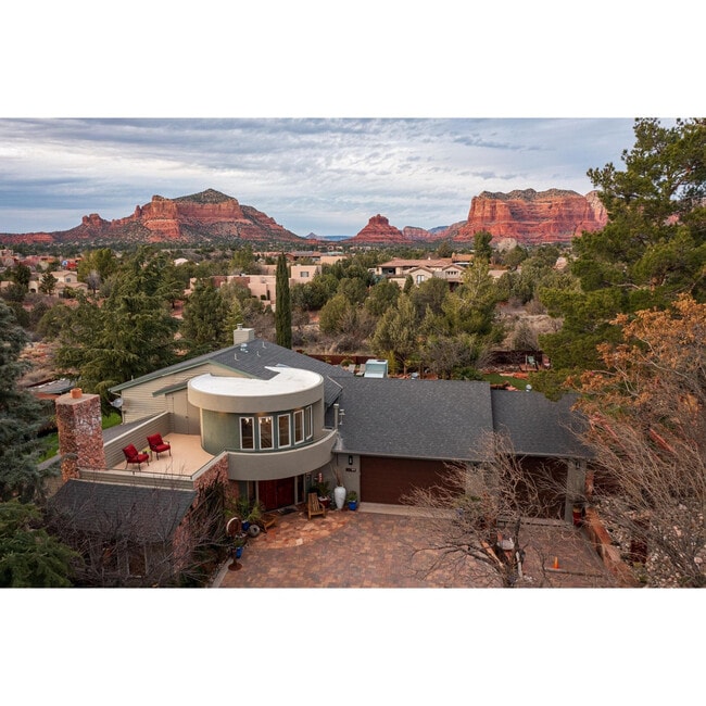 Building Photo - 77 Wild Horse Mesa Dr