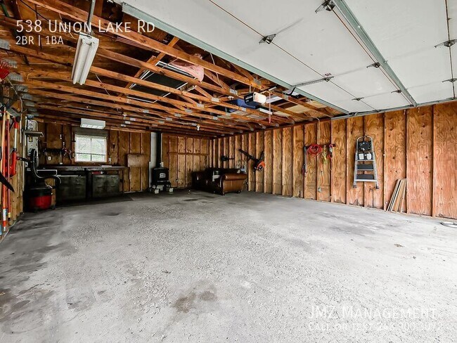 Building Photo - 538 Union Lake Rd