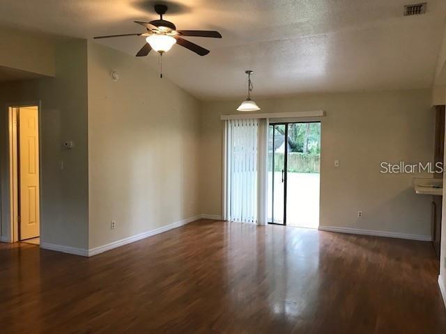 Building Photo - 3026 NE 39th Pl