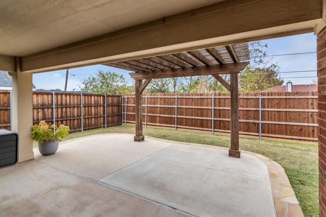 Building Photo - 6548 Fairview Dr