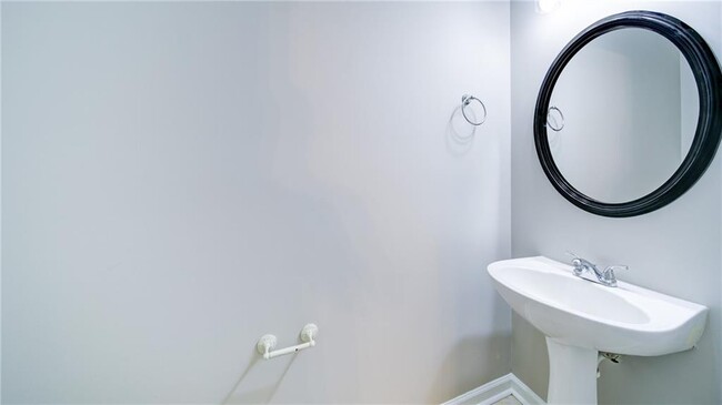 Building Photo - 104 Westchester Cir