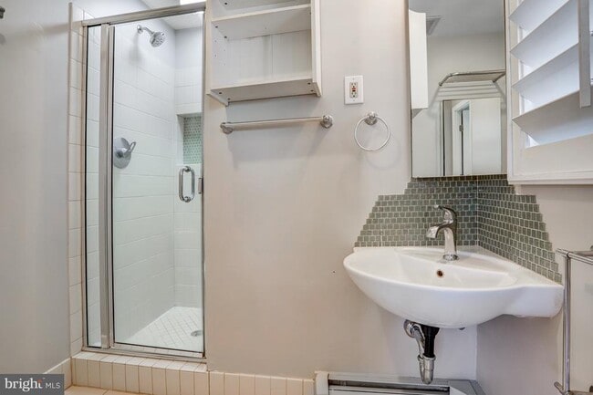 Building Photo - 7525 Salem Rd