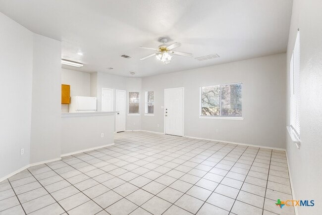 Building Photo - 832 Sagewood Trail