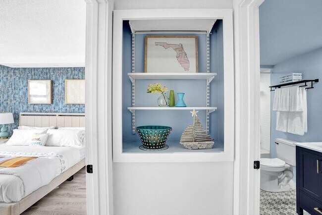 Building Photo - 2701 N Ocean Blvd