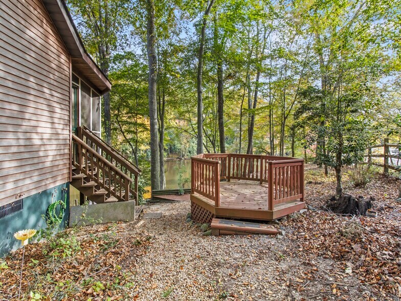 Building Photo - 11386 Sitting Bull Trl