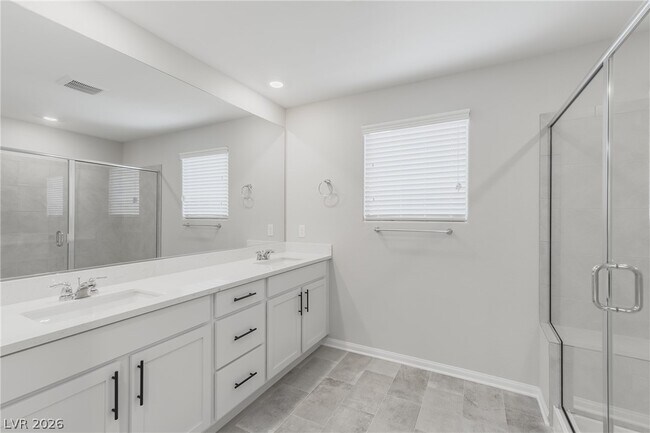 Building Photo - 5945 Lindenberry Walk St