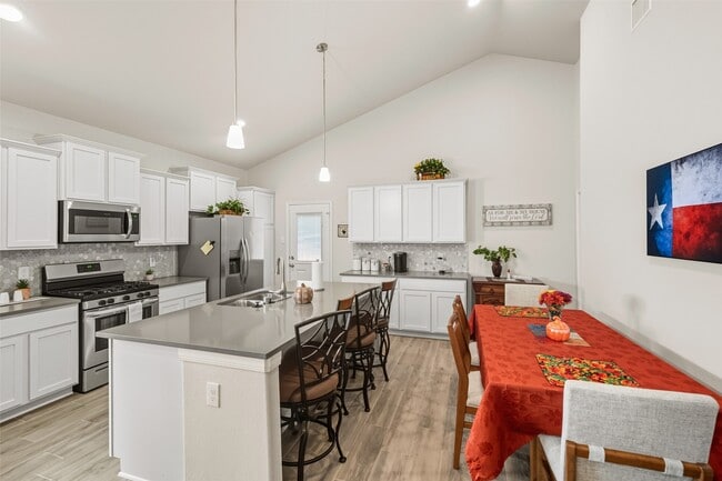 Building Photo - 9977 Tammy Ln