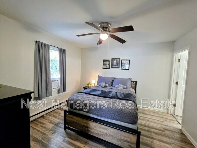 Building Photo - 812 Pilot