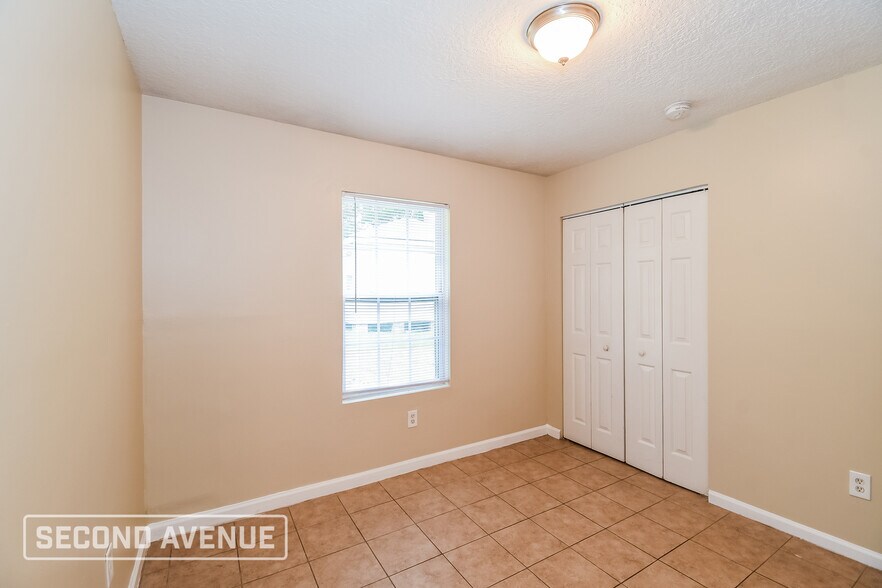 Building Photo - 8825 6th Ave