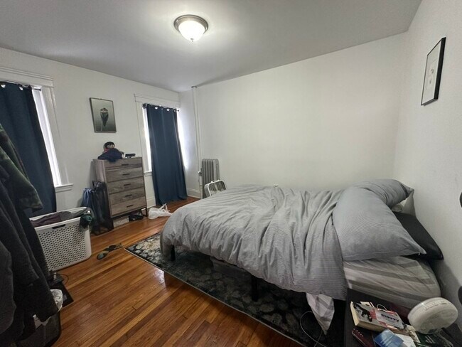 Building Photo - 103 Summer St