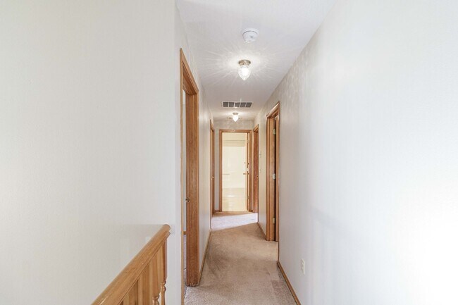 Building Photo - Spacious 4 Bedroom Home | 2,116 SF | Great Room with Fireplace | Fenced Backyard & 2-Car Garage
