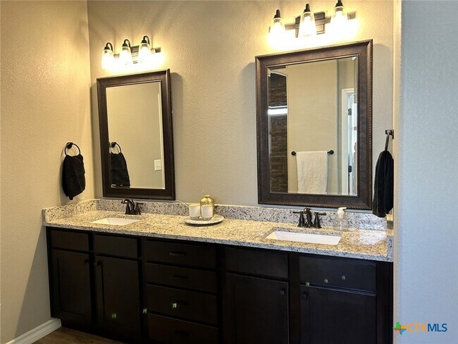 Building Photo - 2611 Bolzano Trl