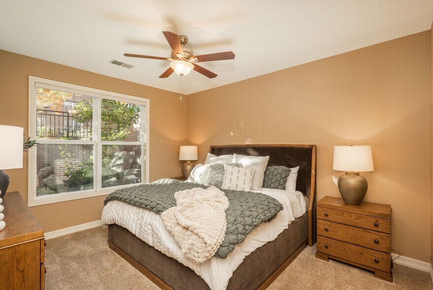 Building Photo - 1684 Fillmore St