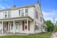 Building Photo - Available Now - Charming 3 Bedroom Home Located in Mount Wolf