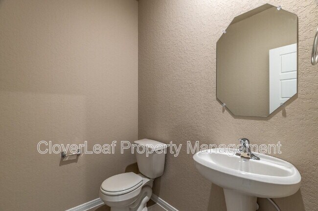 Building Photo - 5023 Topaz Bnd