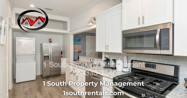 Building Photo - 250 Tuttle Ave