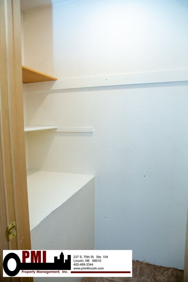 Building Photo - 1738 N 27th St