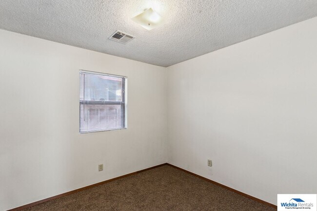 Building Photo - 1713 N Arkansas Ave