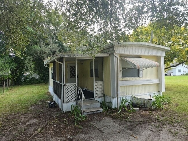 Primary Photo - 2 Bedroom, 2 Bath Manufactured Home in Zep...