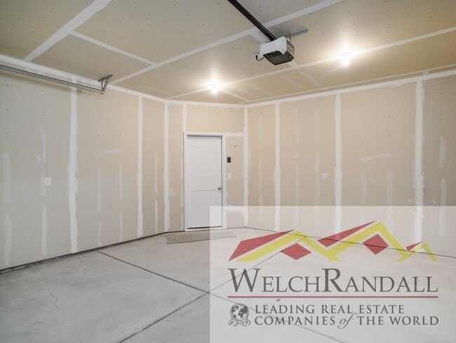 Building Photo - 3 Bed 2.5 Bath Beautiful Townhome in West ...