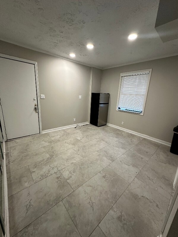 Building Photo - 1 Rainbow Dr