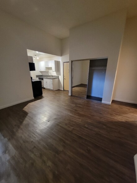 Primary Photo - 4124 N Eagle Rock Blvd