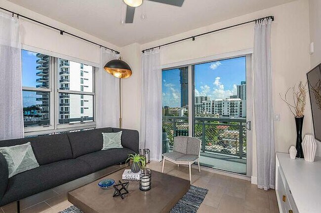 Primary Photo - 2601 Biscayne Blvd