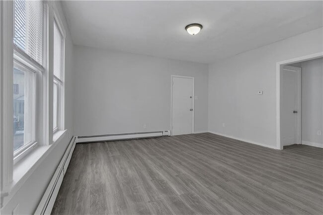 Building Photo - 52 Bellevue Ave