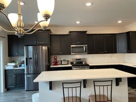 Building Photo - 504 E International Rd