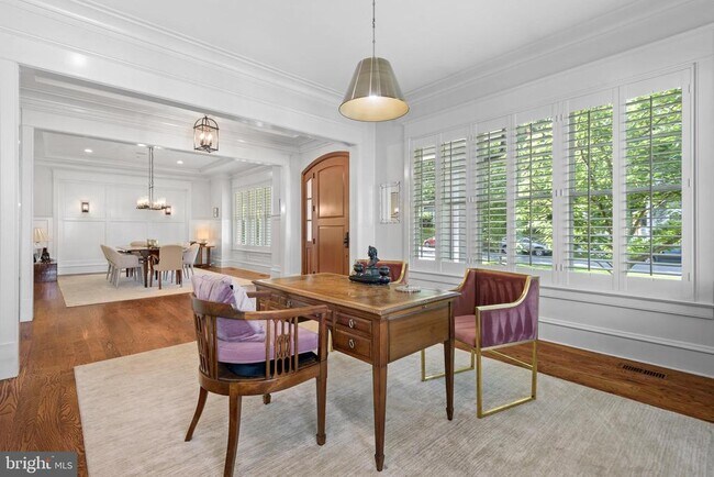 Building Photo - 5600 Brite Dr
