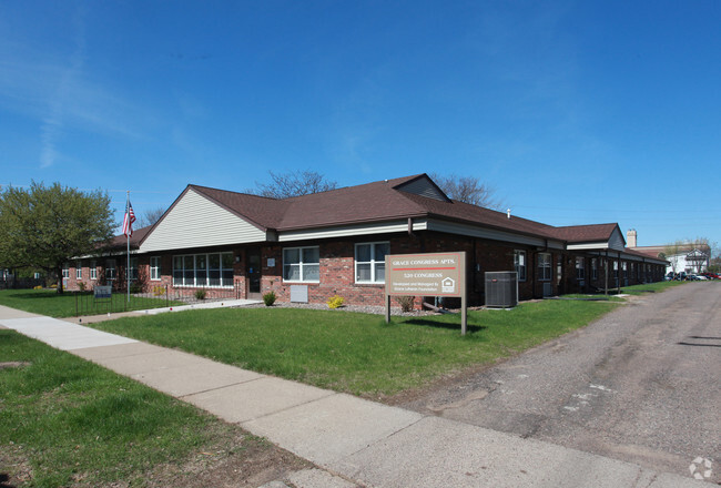 Primary Photo - Congress Apartments