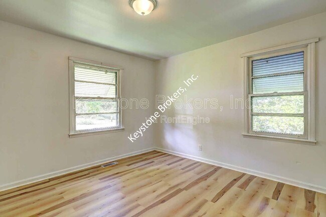 Building Photo - 3495 Charleston Cir
