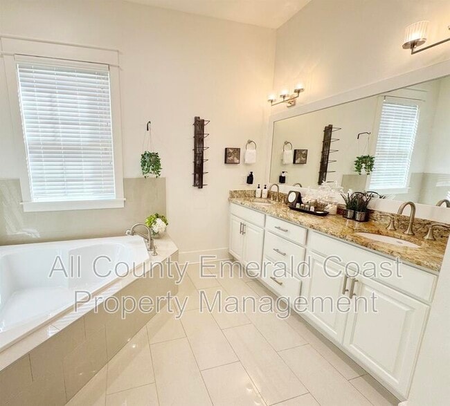 Building Photo - 50 Cinnamon Fern Lane