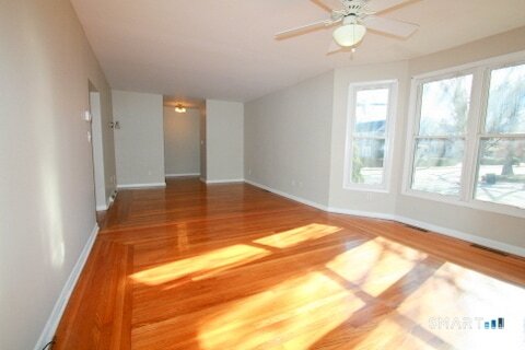 Building Photo - 291 Fountain St