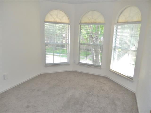 Building Photo - 1714 Lantana Dr