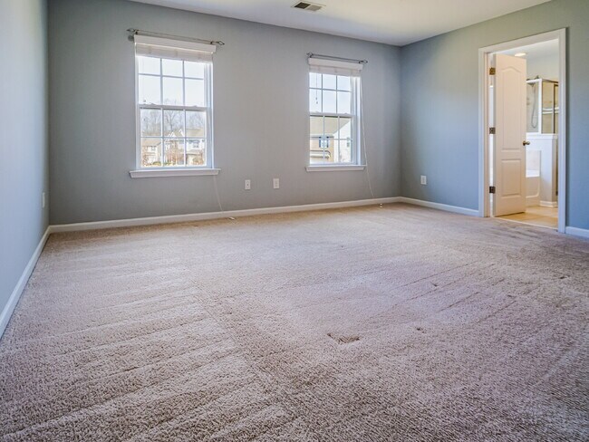 Building Photo - 1089 Wallace Lake Rd